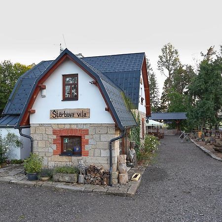 Hotel Penzion Sterbova Vila Bílá Třemešná Exterior foto