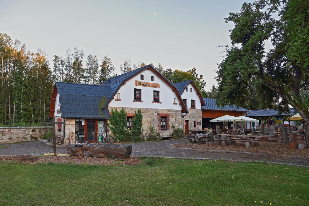 Hotel Penzion Sterbova Vila Bílá Třemešná Exterior foto